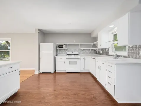 4342 Washington Street Downers Grove IL 60515