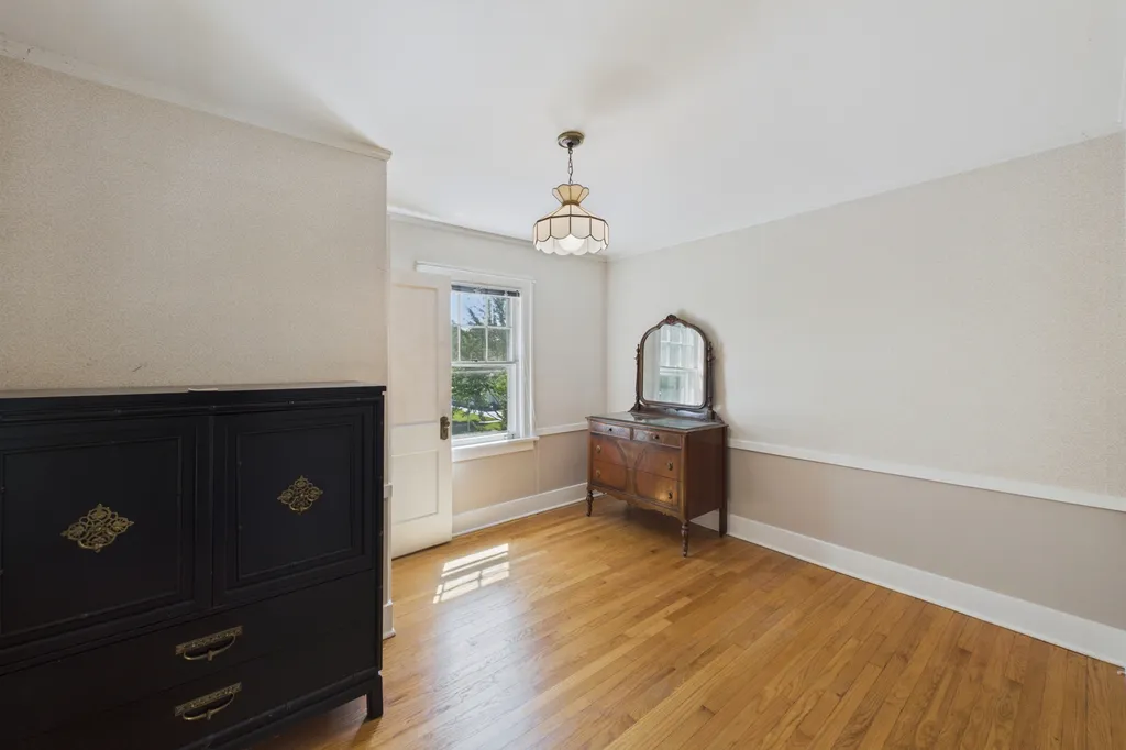 306 North Maple Avenue Elmhurst IL 60126