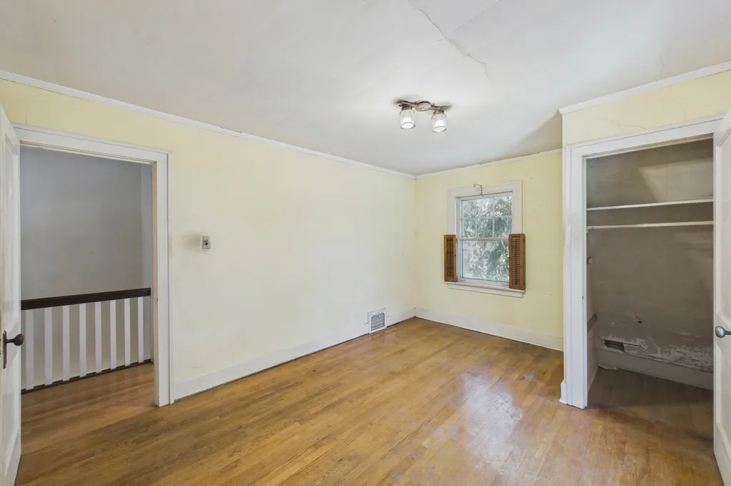 306 North Maple Avenue Elmhurst IL 60126