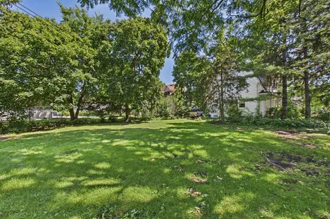 306 North Maple Avenue Elmhurst IL 60126