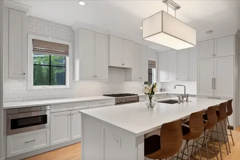 2201 Lincolnwood Drive Evanston IL 60201
