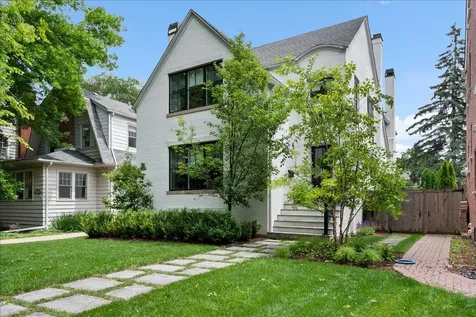 2201 Lincolnwood Drive Evanston IL 60201