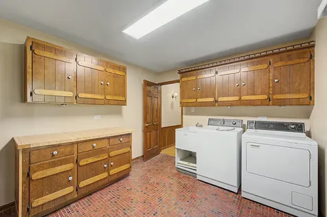 24364 South Volbrecht Road Crete IL 60417