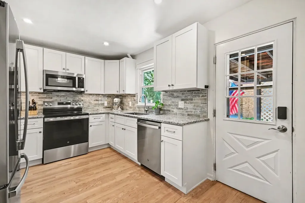 516 South Grace Street Lombard IL 60148
