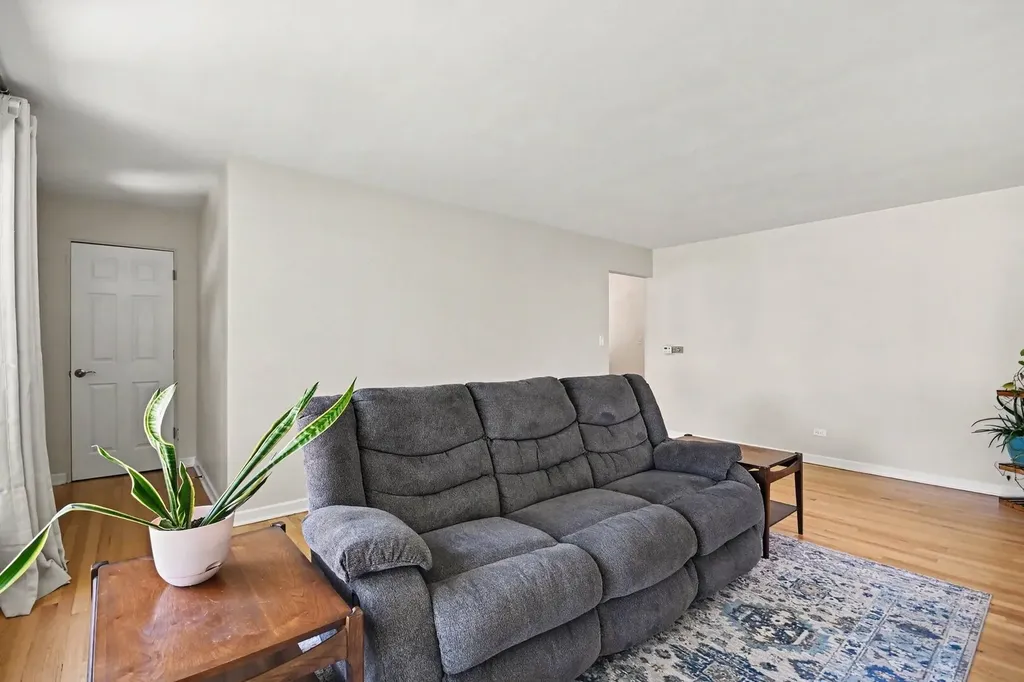 516 South Grace Street Lombard IL 60148
