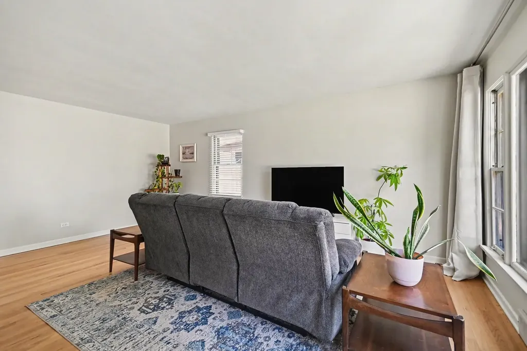 516 South Grace Street Lombard IL 60148
