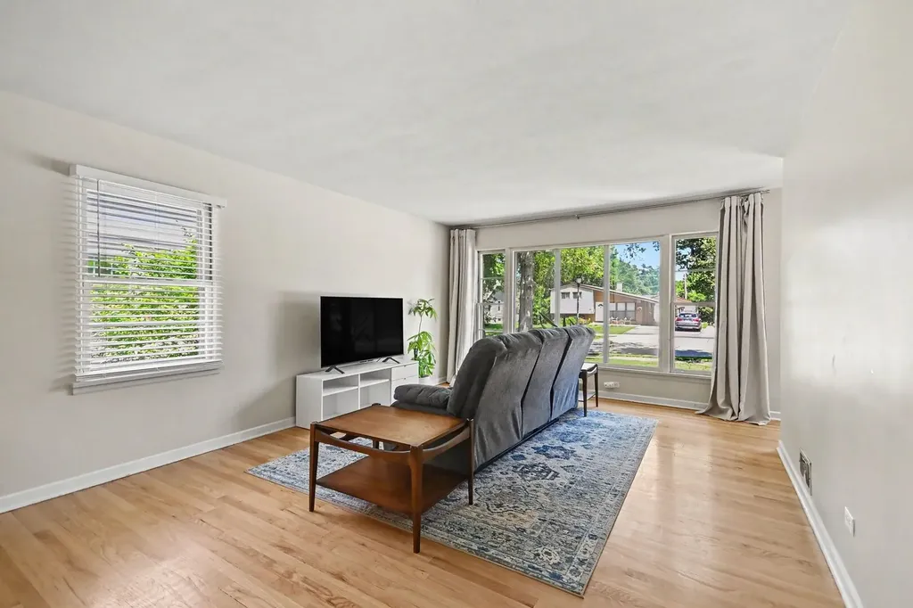 516 South Grace Street Lombard IL 60148