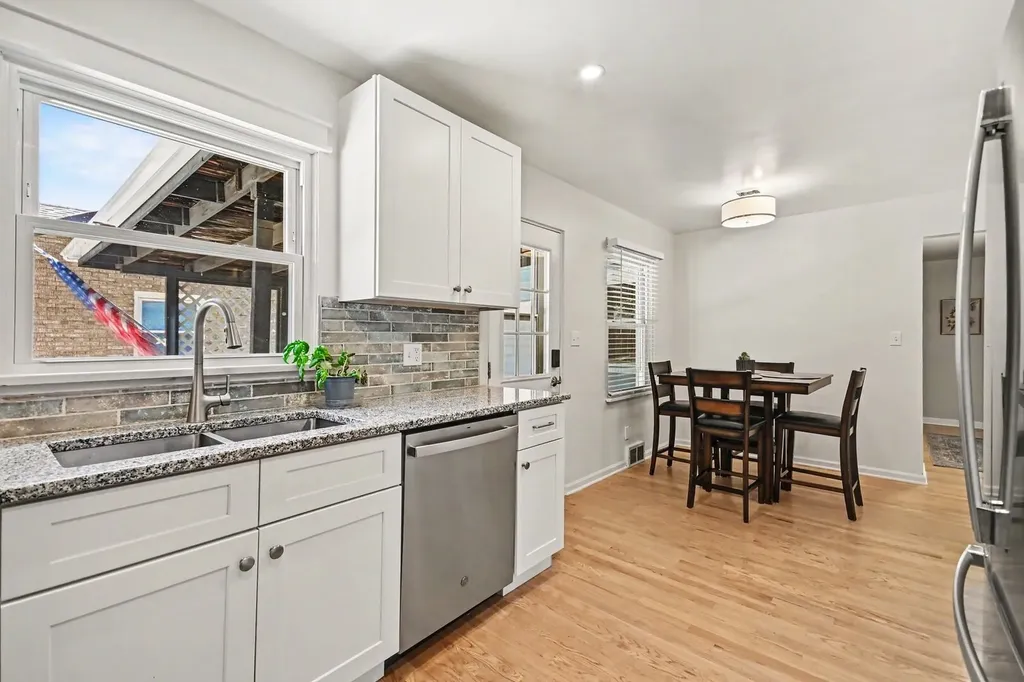516 South Grace Street Lombard IL 60148