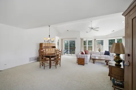 326 Satinwood Court N Buffalo Grove IL 60089