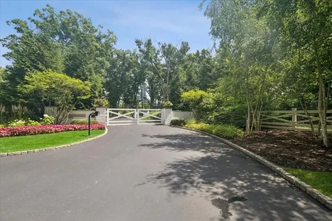 25185 Shagbark Road Mettawa IL 60045