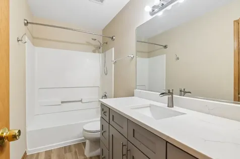 3193 Ketch Court Aurora IL 60503