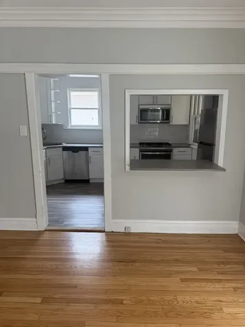 2439 West Byron Street Chicago IL 60618