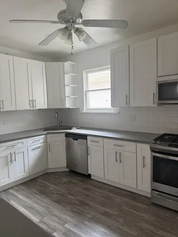 2439 West Byron Street Chicago IL 60618