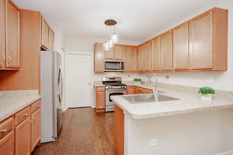 1208 Waverly Drive Volo IL 60020