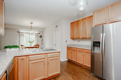 1208 Waverly Drive Volo IL 60020
