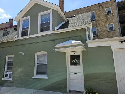 7328 North Honore Street Chicago IL 60626