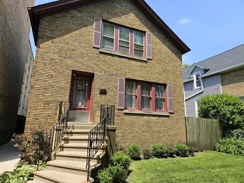 7328 North Honore Street Chicago IL 60626