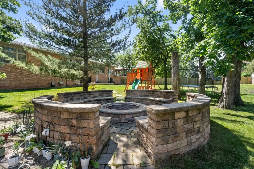 5N750 Medinah Road Medinah IL 60157