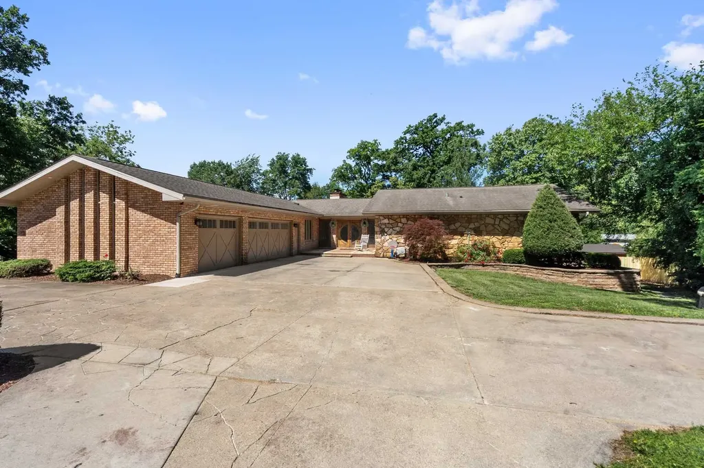 5N750 Medinah Road Medinah IL 60157