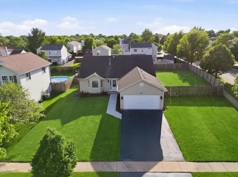 805 Thorn Creek Drive Joliet IL 60436