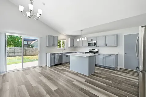 805 Thorn Creek Drive Joliet IL 60436