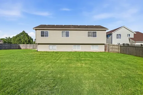 805 Thorn Creek Drive Joliet IL 60436