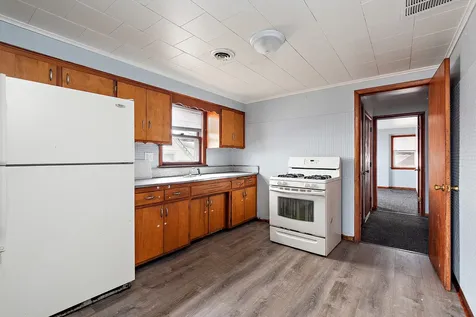 14627 South Short Street Posen IL 60469