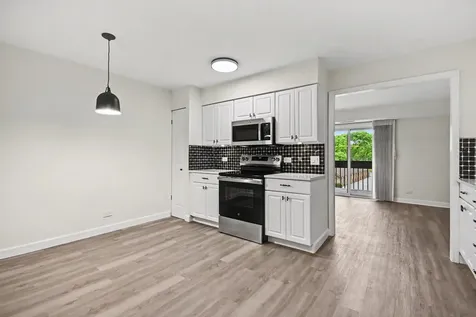 1671 Mission Hills Road Northbrook IL 60062