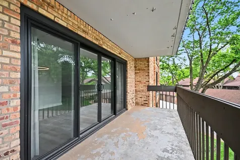 1671 Mission Hills Road Northbrook IL 60062