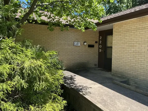 2209 Grange Circle Urbana IL 61801
