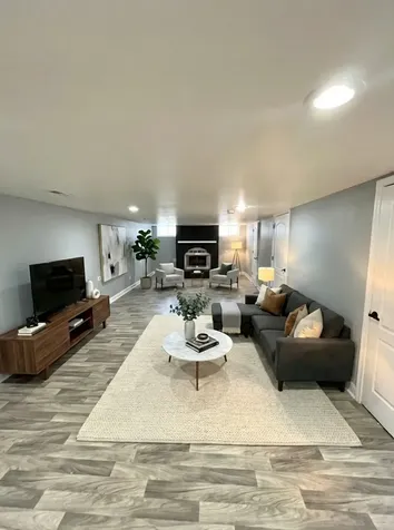 16626 Holland Avenue South Holland IL 60473