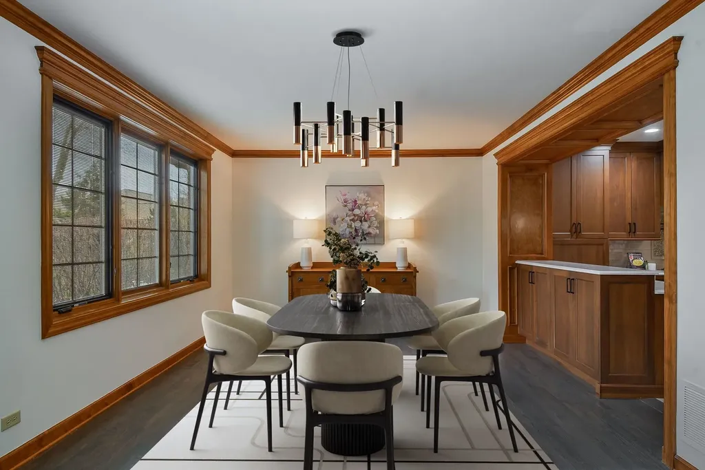 2009 Mackenzie Place Wheaton IL 60187