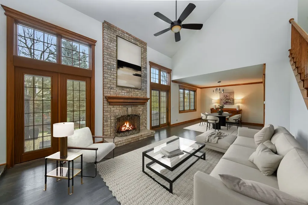 2009 Mackenzie Place Wheaton IL 60187