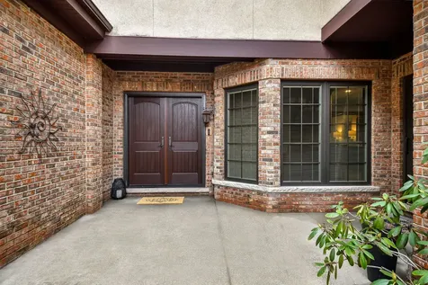 2009 Mackenzie Place Wheaton IL 60187