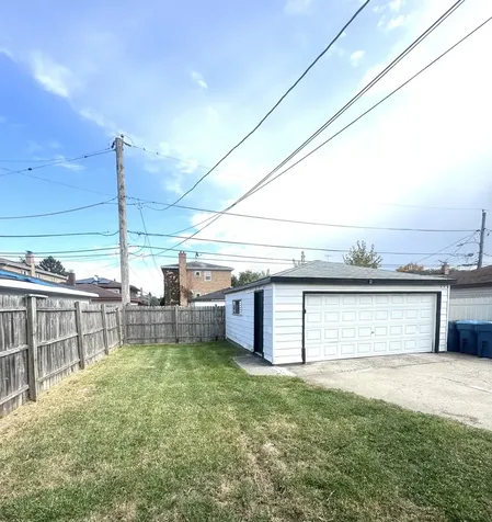 283 Luella Avenue Calumet City IL 60409