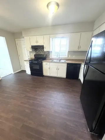 283 Luella Avenue Calumet City IL 60409