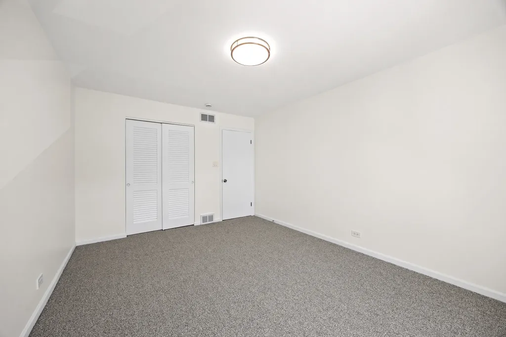 1615 West Greenleaf Avenue Chicago IL 60626