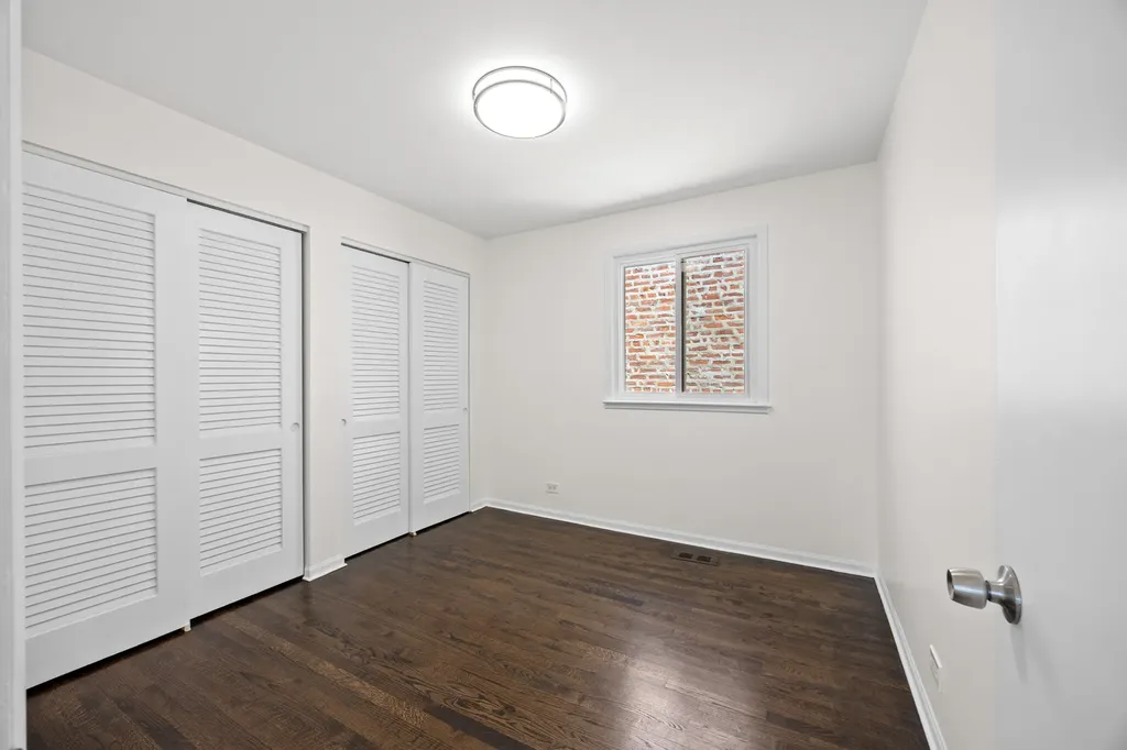 1615 West Greenleaf Avenue Chicago IL 60626