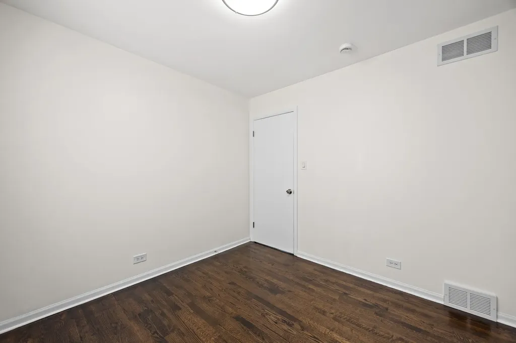 1615 West Greenleaf Avenue Chicago IL 60626