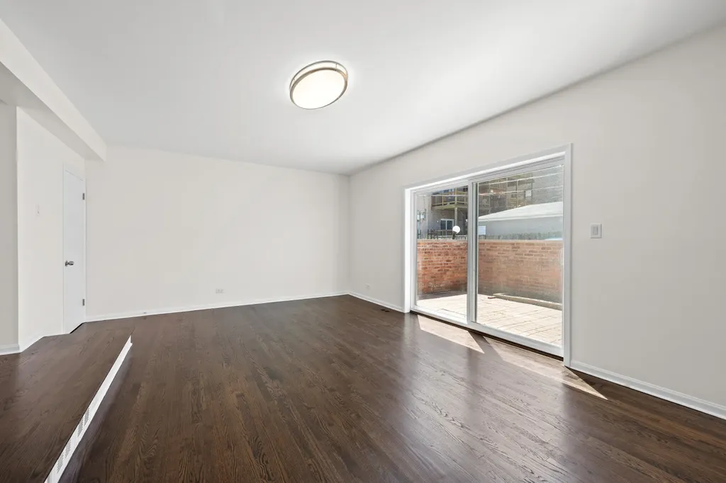 1615 West Greenleaf Avenue Chicago IL 60626