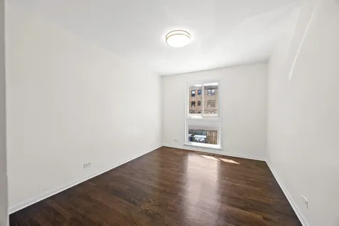 1615 West Greenleaf Avenue Chicago IL 60626