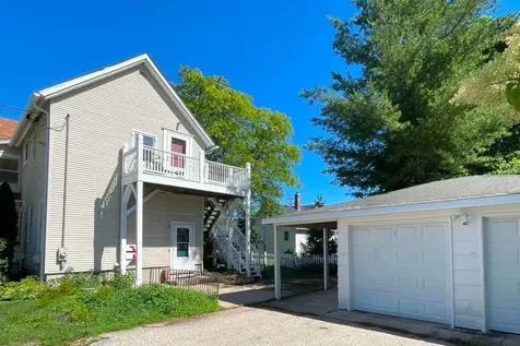 18 Madison Street Algonquin IL 60102
