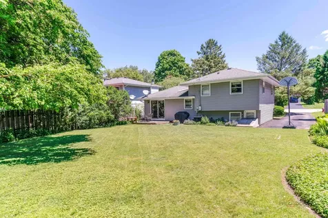 1407 Washington Street Lake In The Hills IL 60156