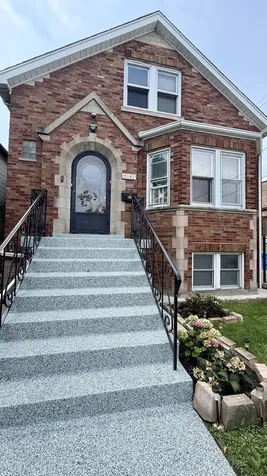 3141 West 44th Street Chicago IL 60632