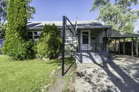 2809 North Elmwood Avenue Waukegan IL 60087