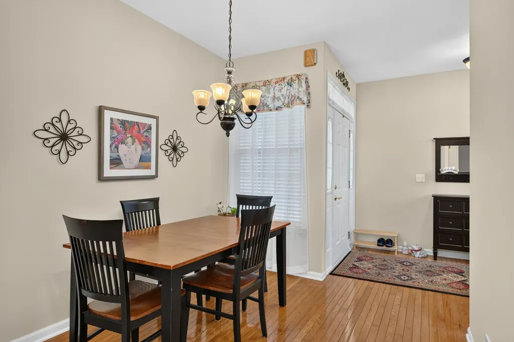 869 Havenshire Road Naperville IL 60565