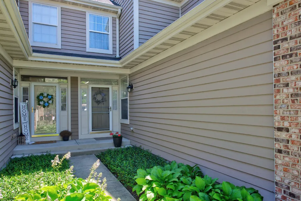 869 Havenshire Road Naperville IL 60565