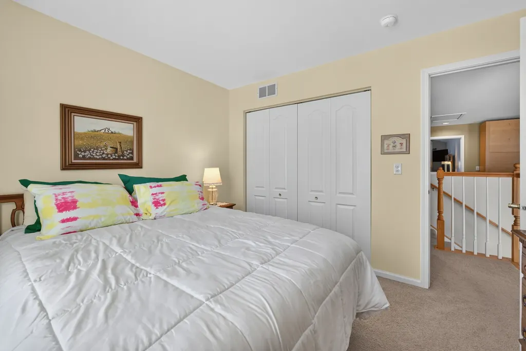 869 Havenshire Road Naperville IL 60565