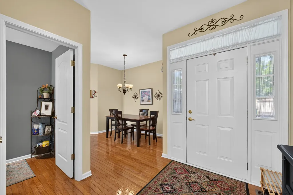 869 Havenshire Road Naperville IL 60565