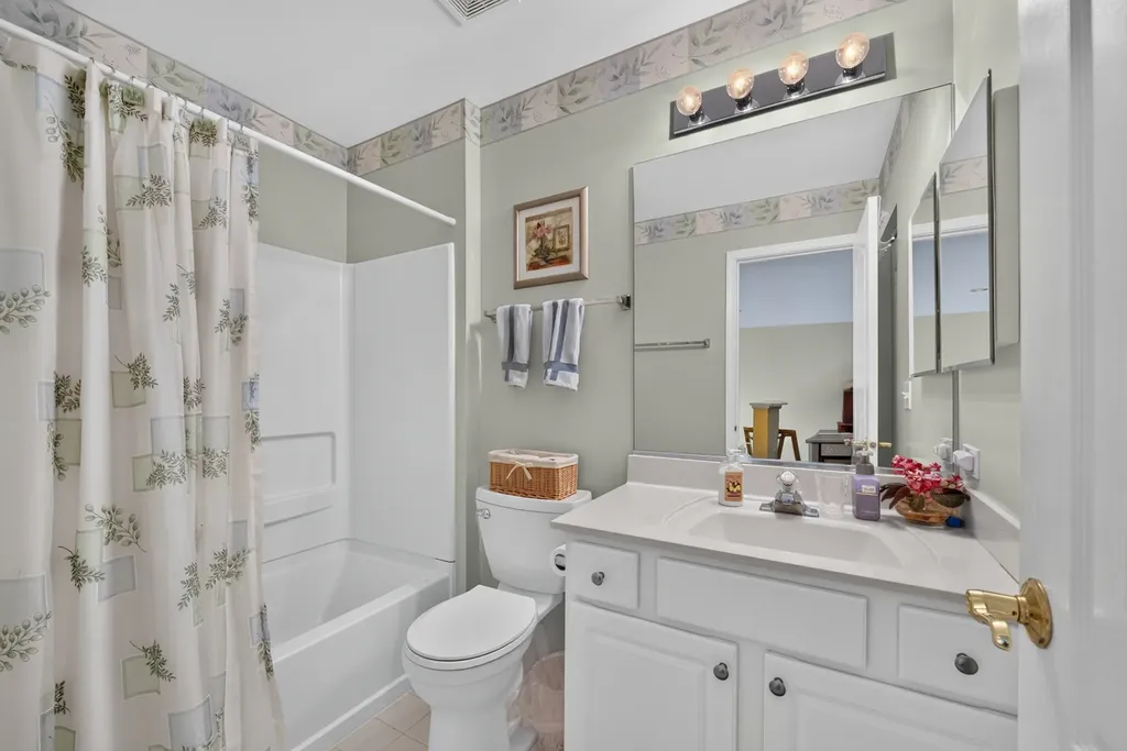 869 Havenshire Road Naperville IL 60565